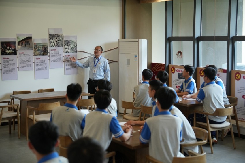 林子杰：致力于培养德智体美劳全面发展的高素质技术技能人才(图4)