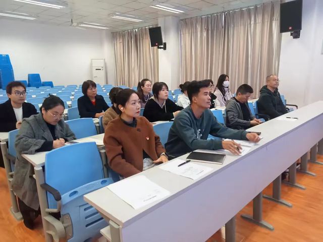 灞桥区新建小学开展微课制作培训(图6)