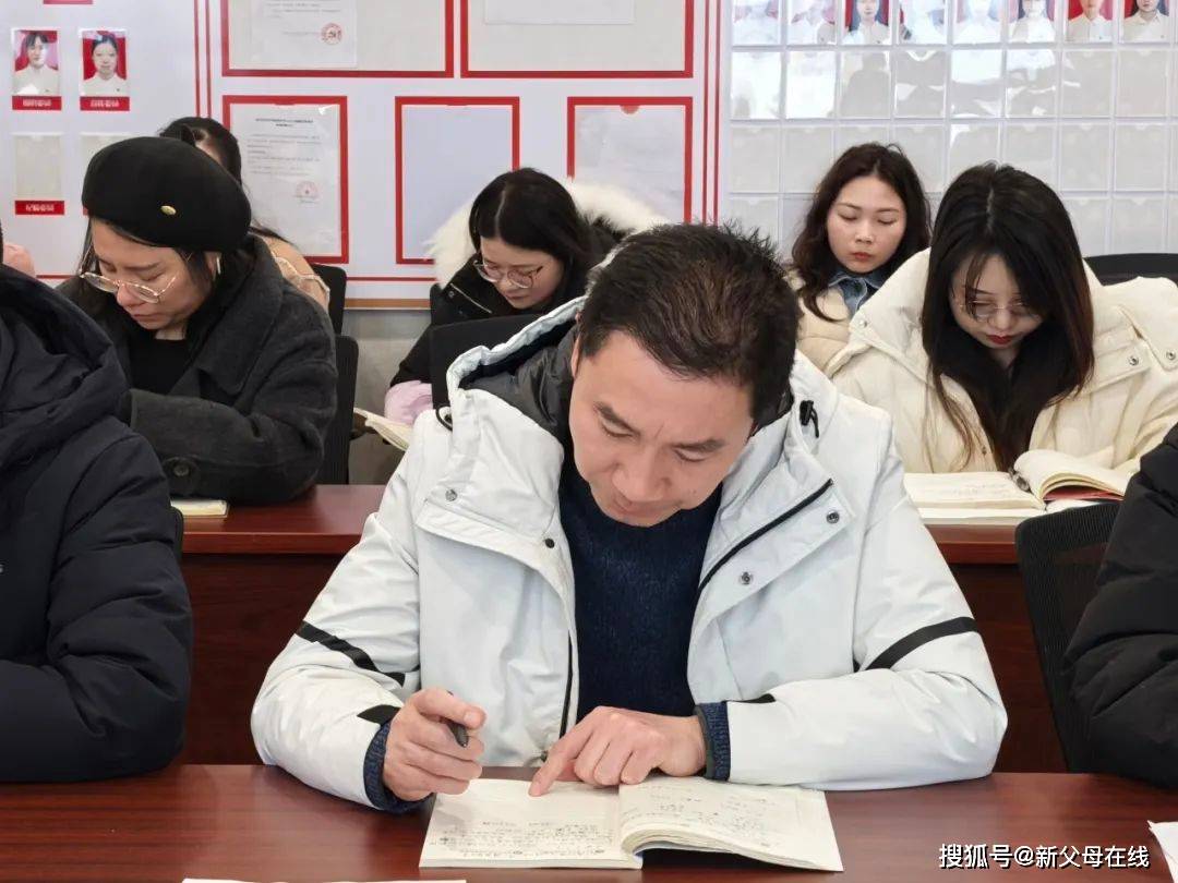 各联盟学校开好新学期第一会 赋能教师点燃激情铆足干劲再创佳绩(图3)