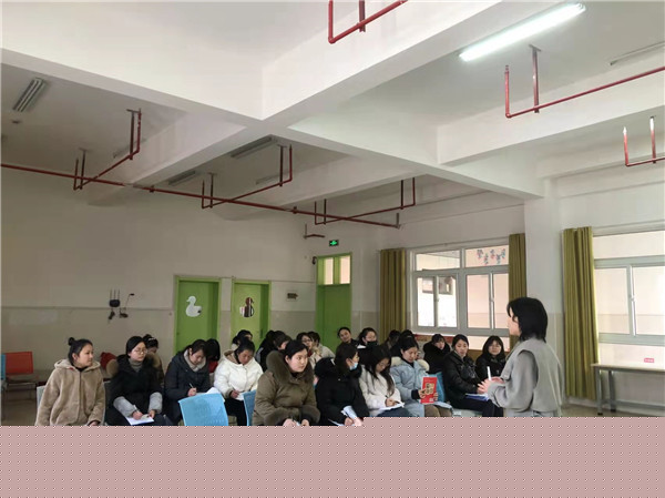 新利体育入口【短波哆来咪……】新课程试讲提升教学质量