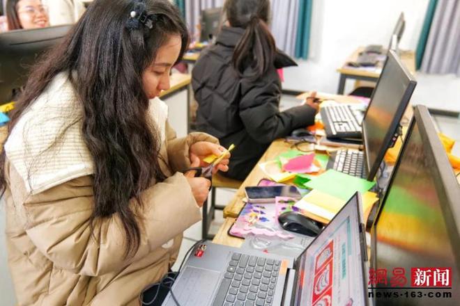赋能实践教学 助力素质教育漯河市举行中小学教师素养提升培训(图1)