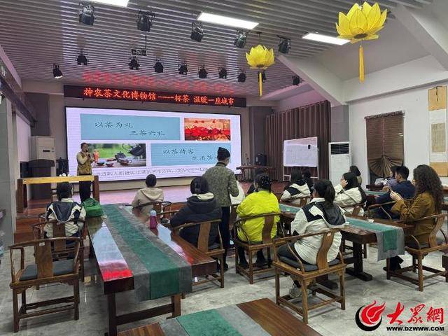 技新利体育网址能培训进社区潍坊潍城点亮居民再就业之路(图1)