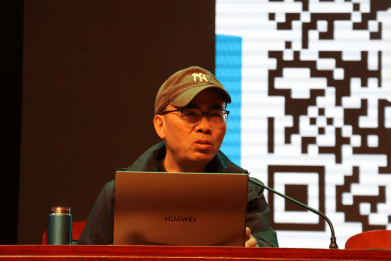 专家引领明方向 深化课改促提升——2025莘县“学教评”一致性教学改革培训会举行(图2)