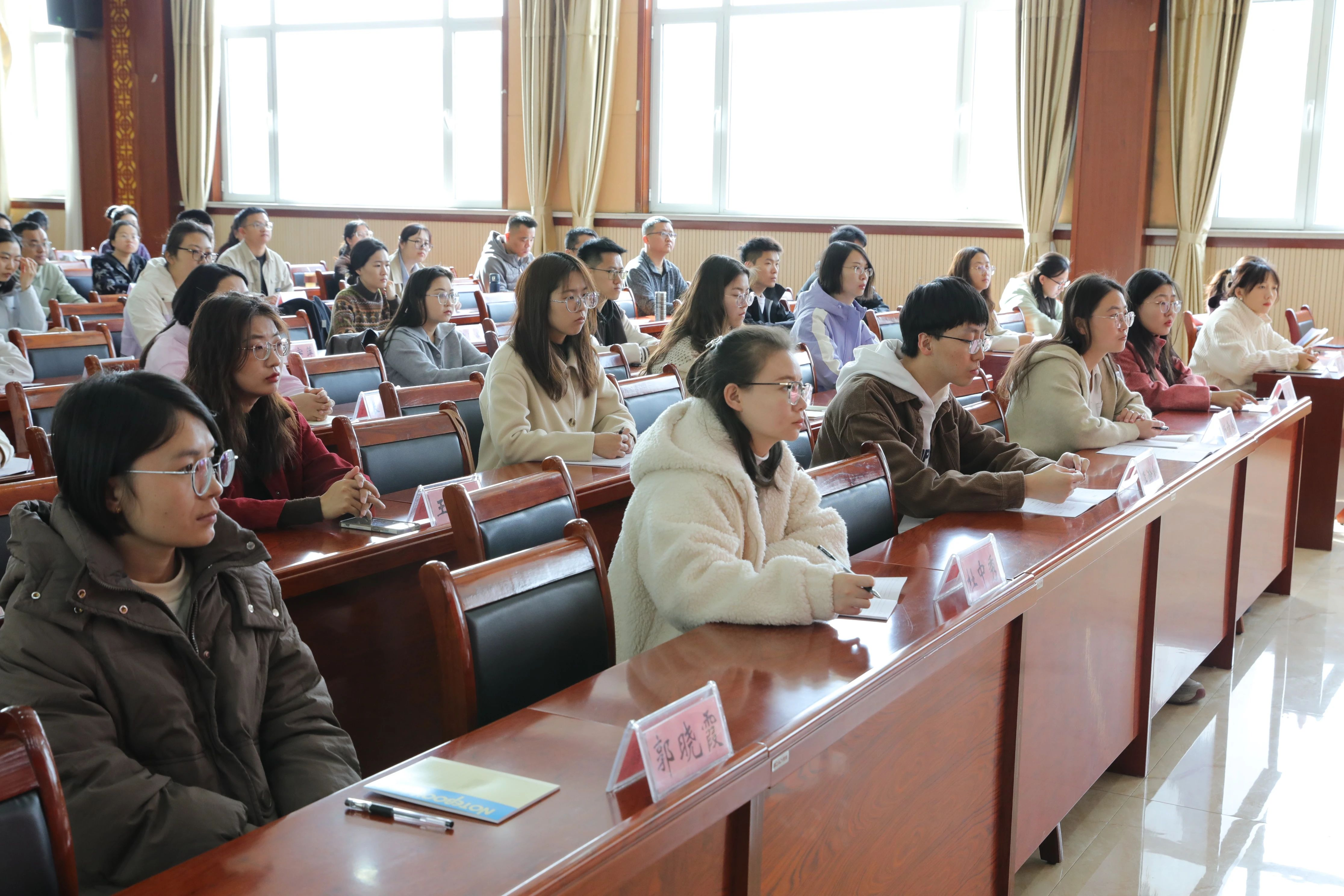 屯留区高层次人才社区工作者初任培训开班新利体育APP(图3)