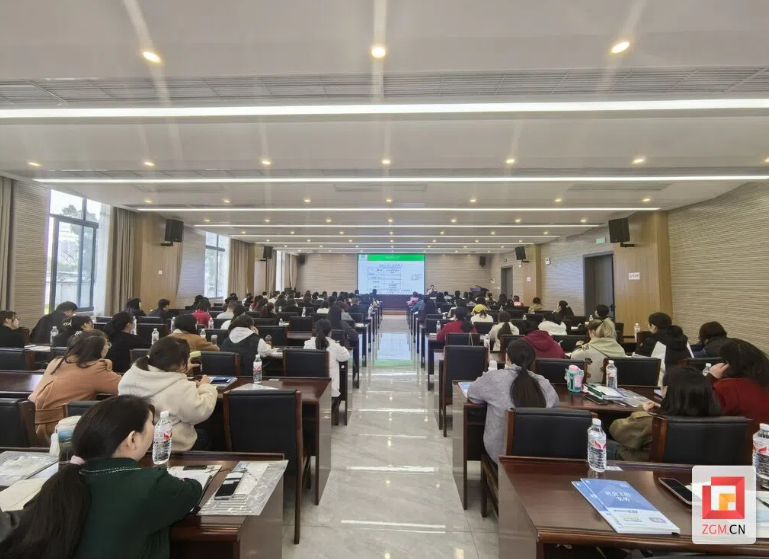 新利体育平台自贡贡井区启动2025年度社会工作者职业资格（初级）考前培训(图1)