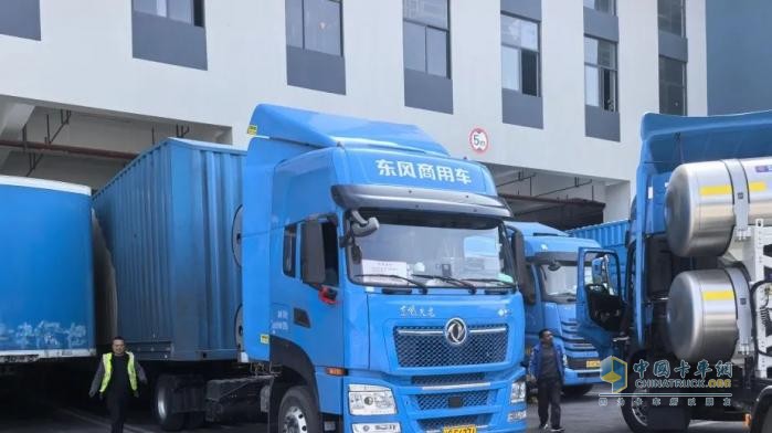 首批搭载东康Z15N FE+赢动AMT东风天龙走进中通 开展专业培训助力高效盈运(图1)