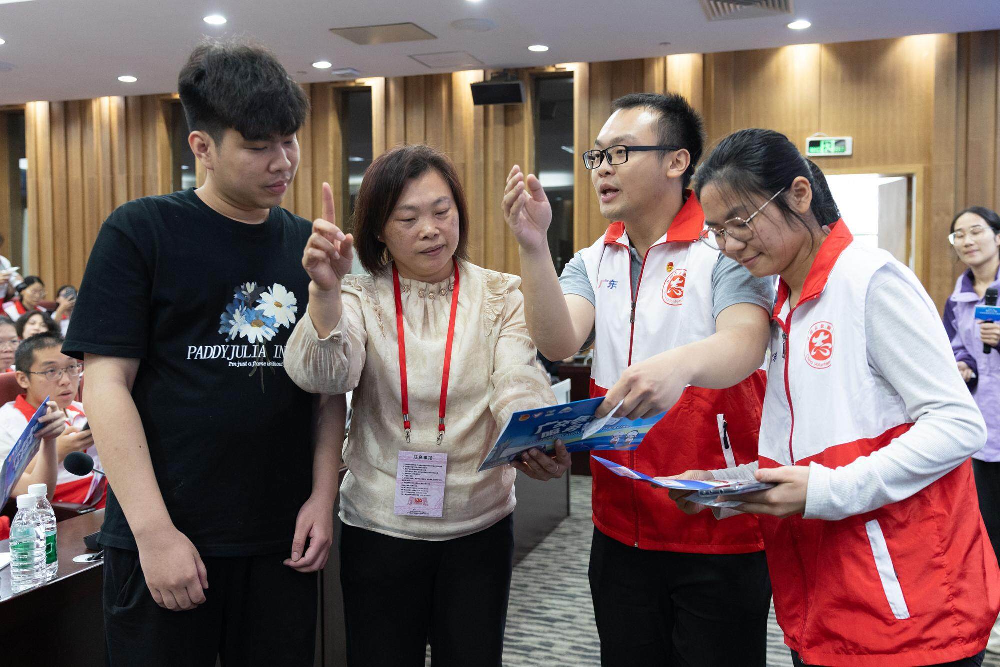 第137届广交会志愿者誓师将有3000名青年志愿者上岗(图3)