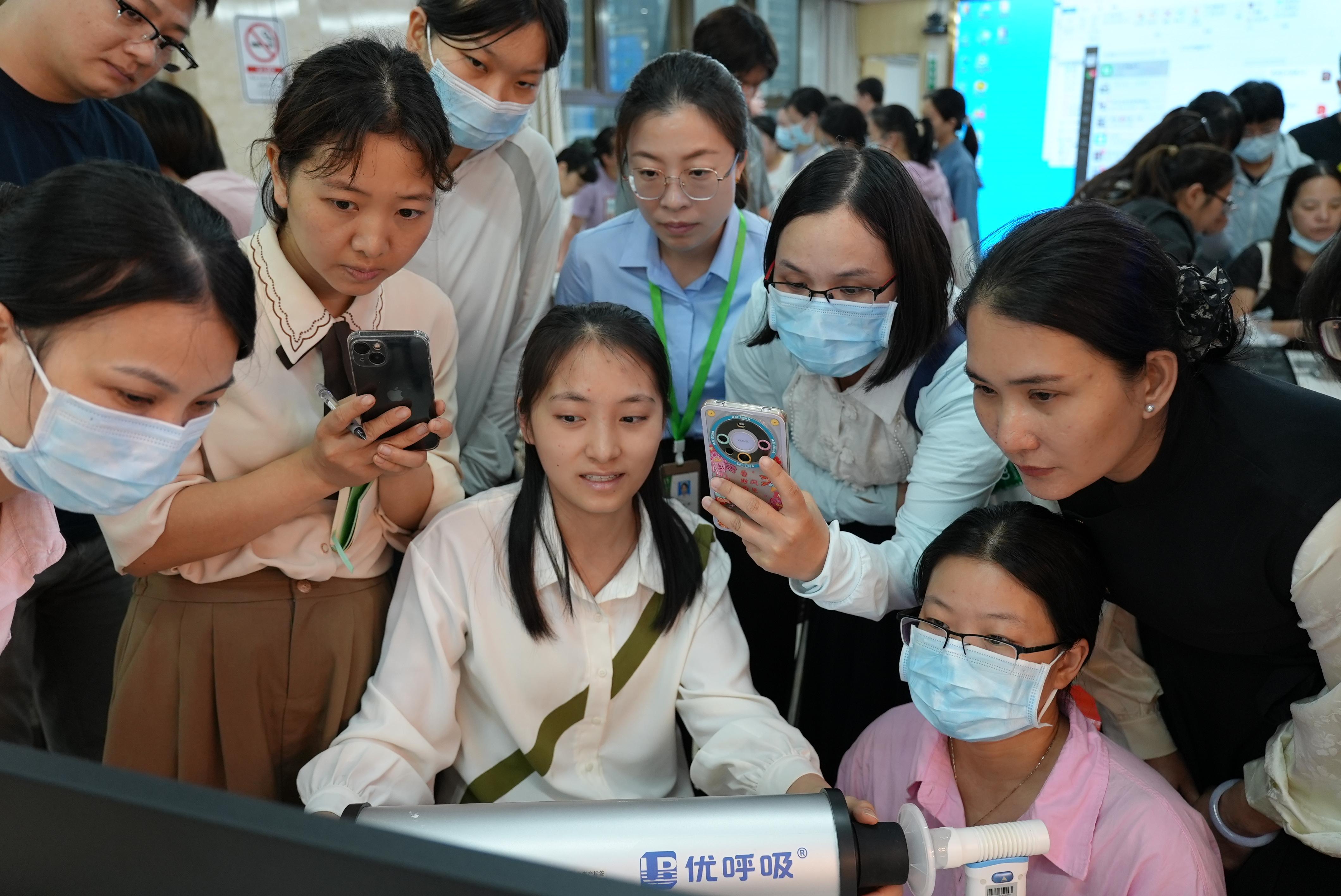 基层医疗能力再升级广东首期“慢阻肺进公卫”培训成效显著(图1)