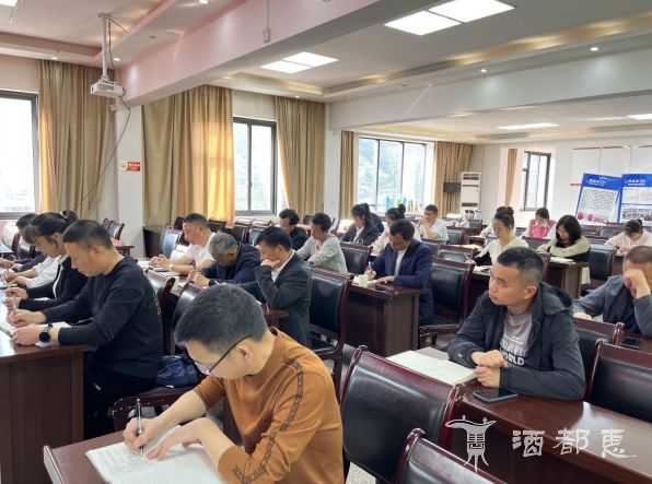 叙州区凤仪乡：开展专题培训 赋能乡村干部业务能力提升(图2)