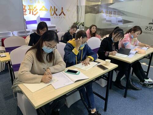 延安职院养老护理员技能培训为养老服务行业注入新动能