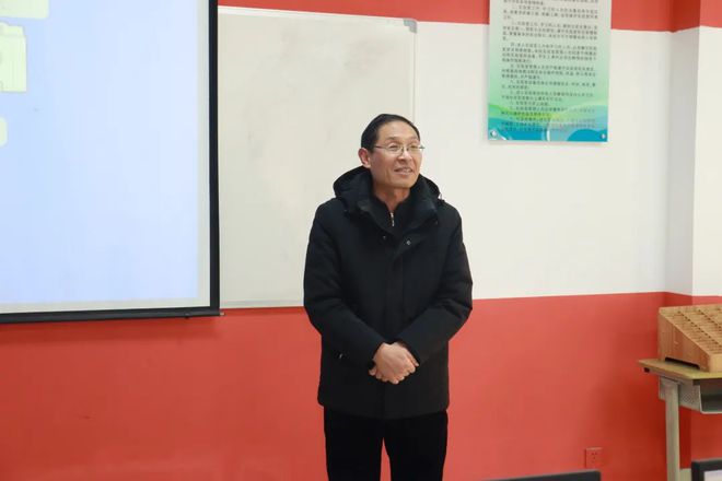 新利体育下载数智未来 “AI师资专业培训”在上海高校顺利举办(图4)