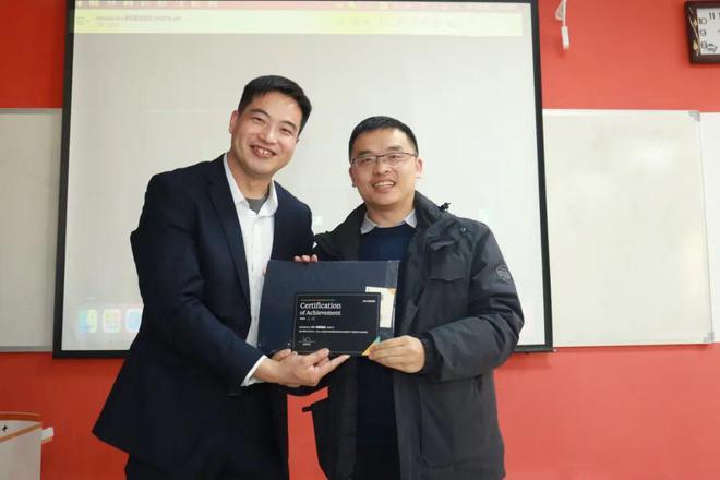 新利体育下载数智未来 “AI师资专业培训”在上海高校顺利举办(图3)