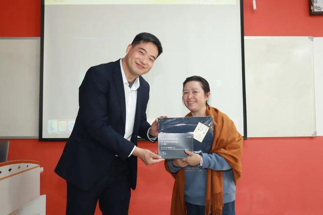 新利体育下载数智未来 “AI师资专业培训”在上海高校顺利举办(图5)