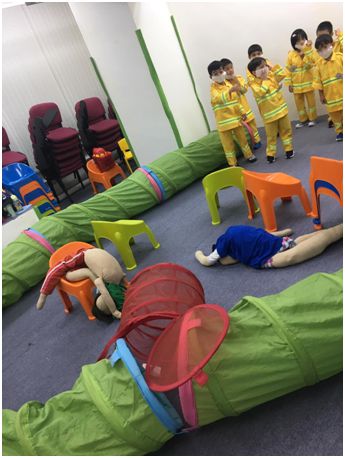 两岁就上培训班我经历了香港教育的疯狂内卷(图3)