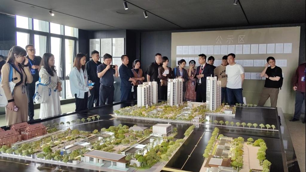 新利体育下载人工智能赋能大学生就业能力提升建筑行业师资培训班在同济大学举行(图5)