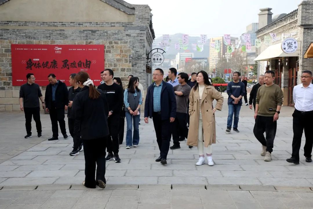 济宁市金乡街道党建引领基层治理培训班来威开展异地教学(图1)