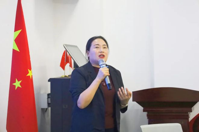国联质检2025年“食品安全新利体育APP管理人员”专题培训：以专业赋能筑牢舌尖安全防线(图1)